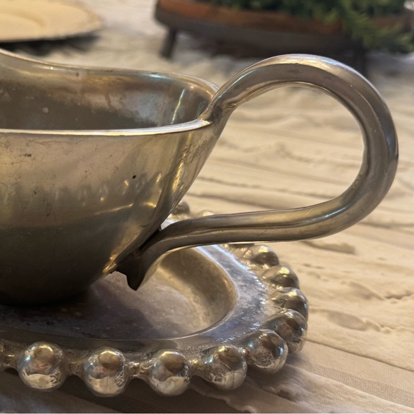 Silver Gravy Boat and Tray with Beaded Trim Biltmore Estate Serve Ware Vintage - Picture 10 of 10